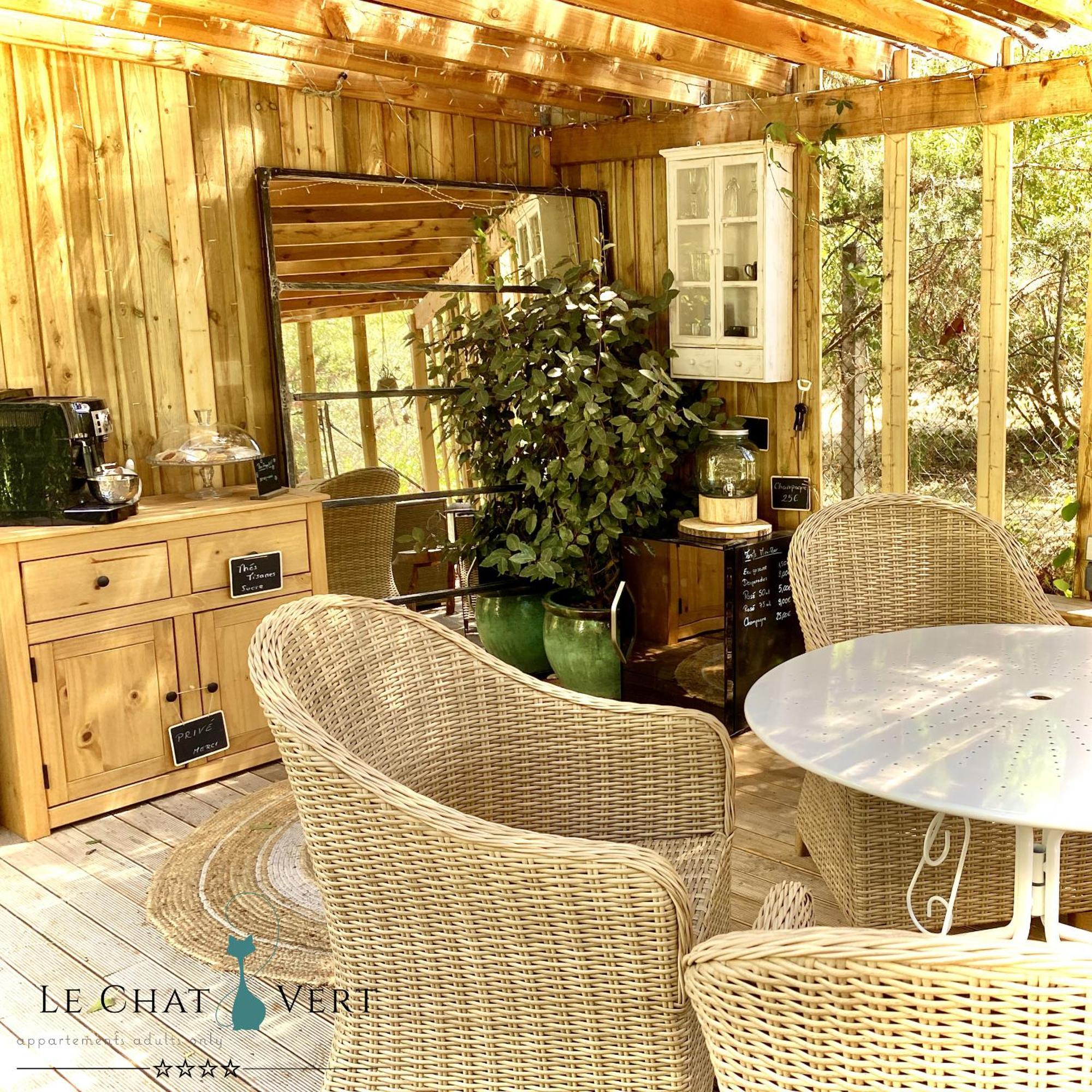 Le Chat Vert - Appartements Adults Only Saint-Andre  Экстерьер фото